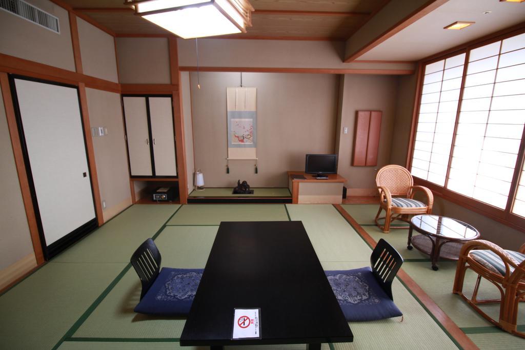 Osake No Oyado Kisen Hotel Kurobe Exterior photo